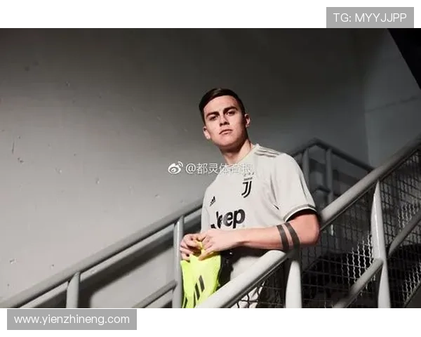 足球球星中山装风采：谁是最时尚的球衣模特？